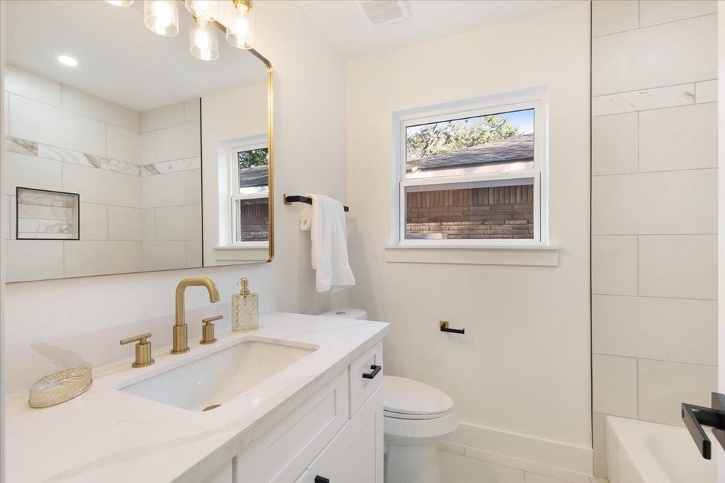 9603 Emnora Lane - Photo 15