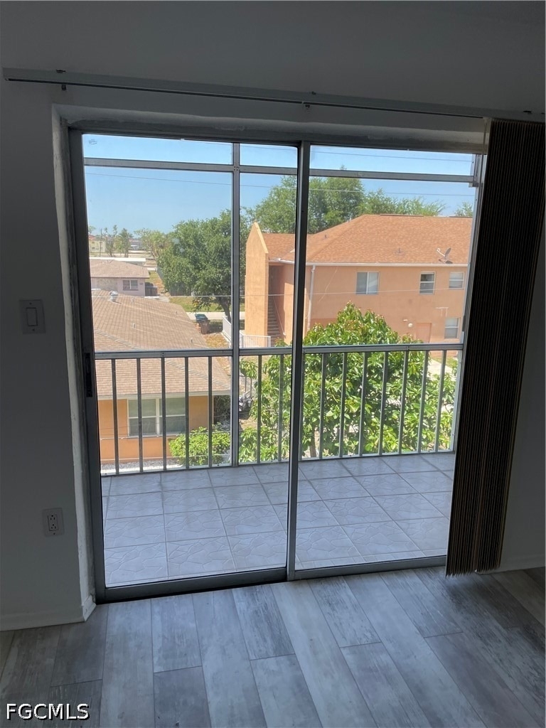 4906 Victoria Drive - Photo 18