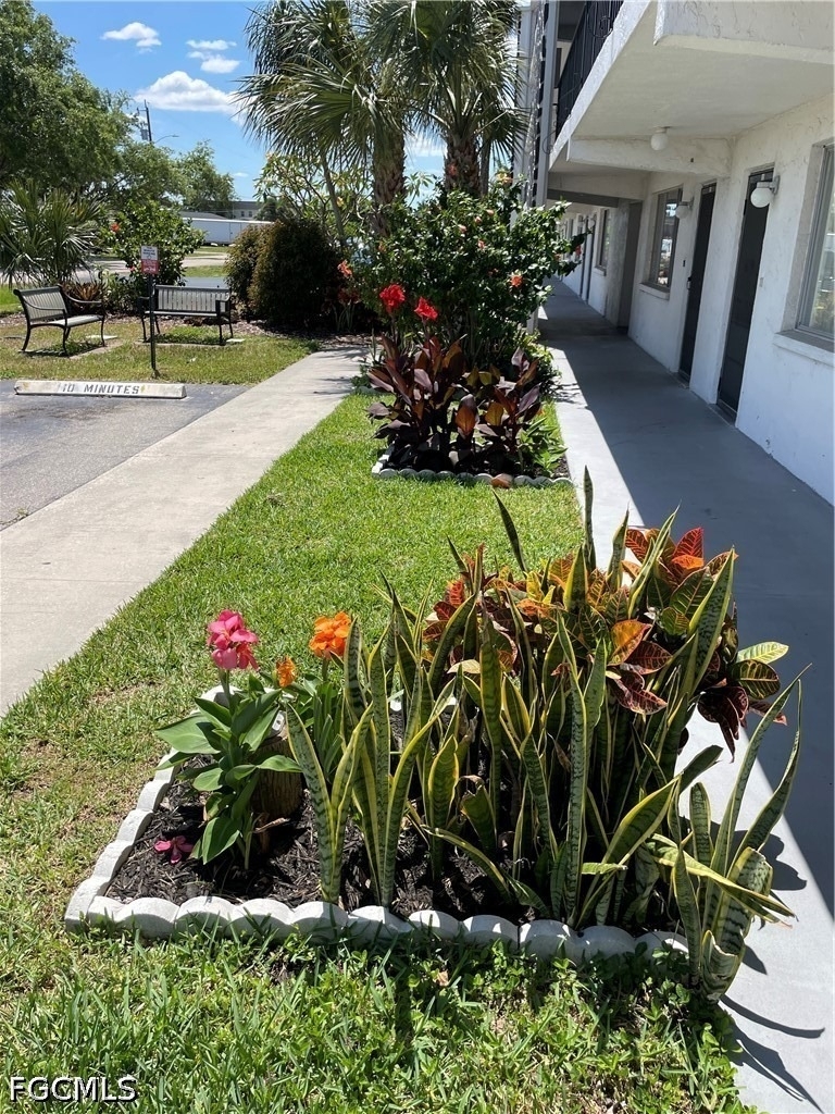 4906 Victoria Drive - Photo 2