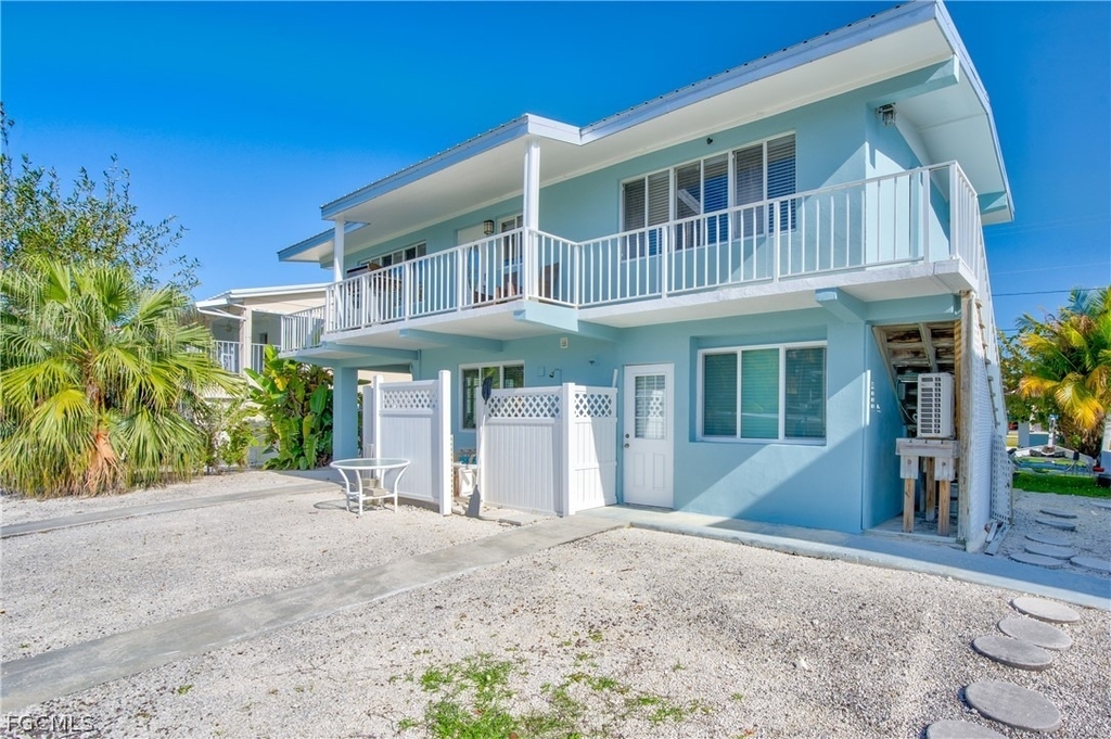 280 Airport Drive S - Photo 12