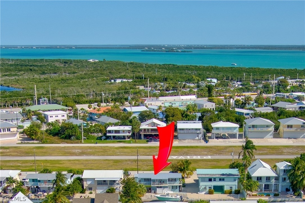 280 Airport Drive S - Photo 1