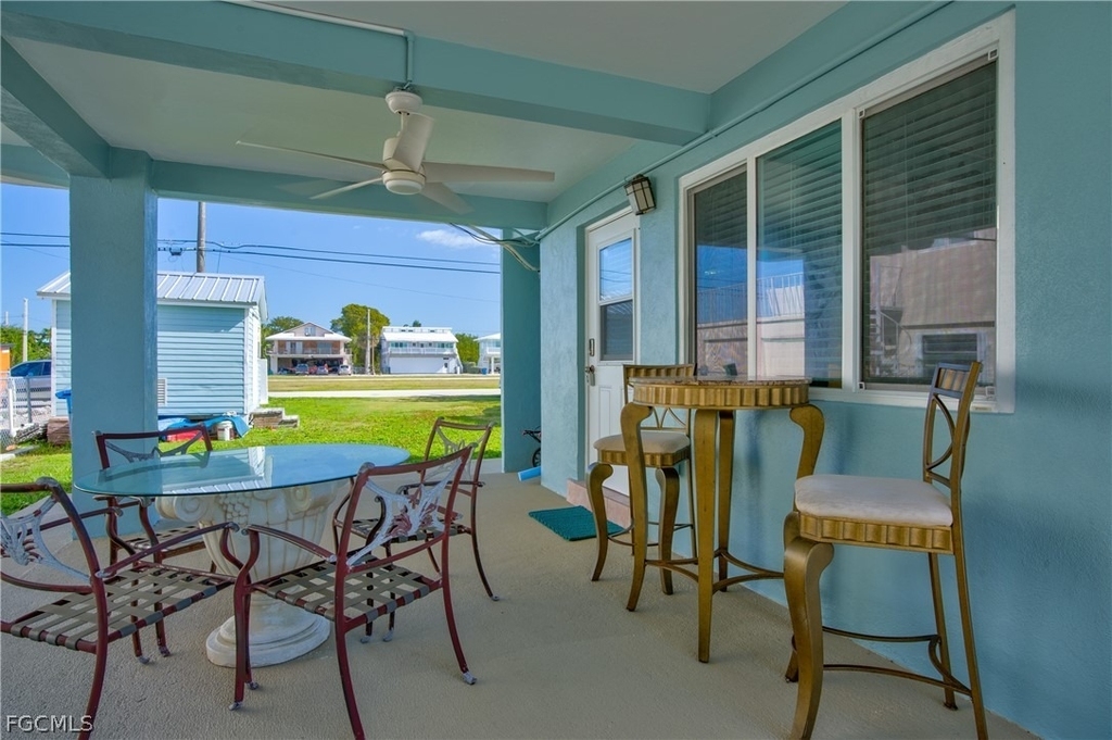280 Airport Drive S - Photo 18