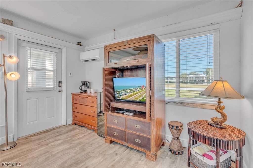 280 Airport Drive S - Photo 36