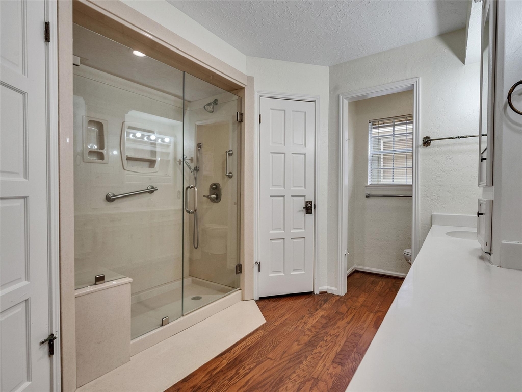 8 Shadowood Street - Photo 18