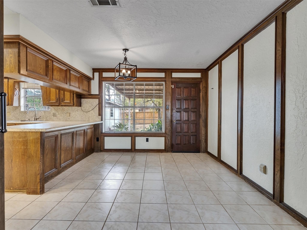 8 Shadowood Street - Photo 9