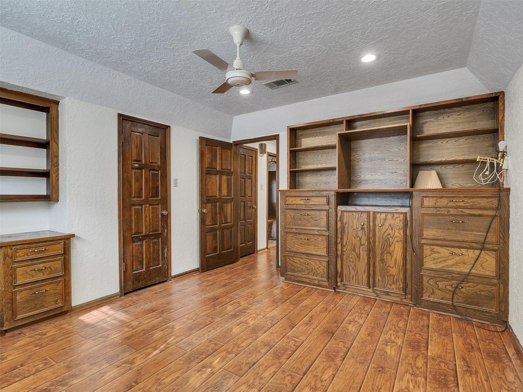 8 Shadowood Street - Photo 21