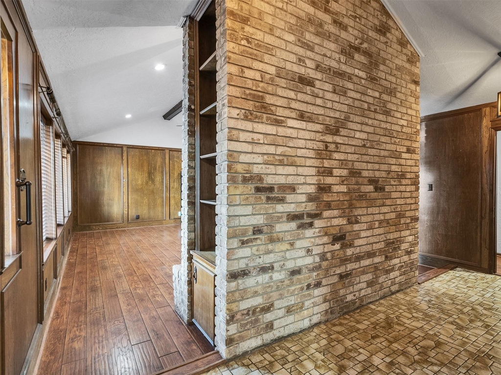 8 Shadowood Street - Photo 5