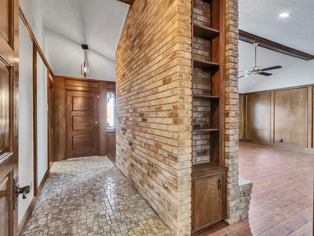 8 Shadowood Street - Photo 4