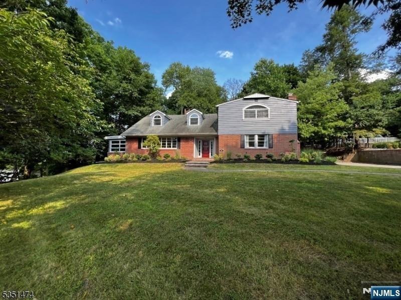56 Grandview - Photo 2