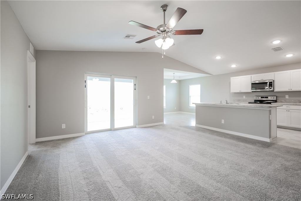 2910 61st Street W - Photo 2
