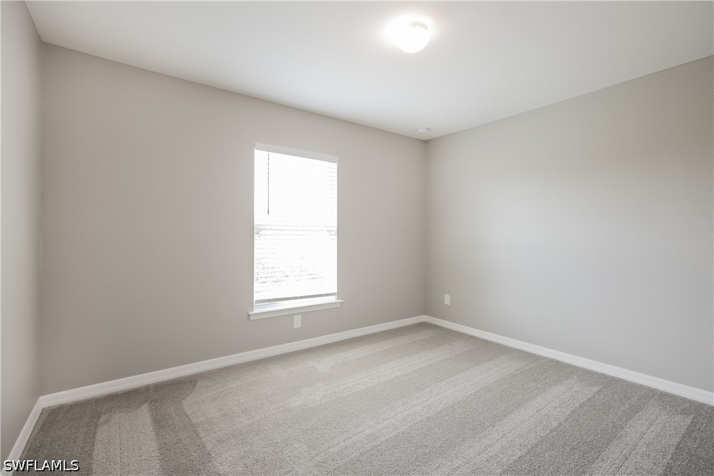2910 61st Street W - Photo 8