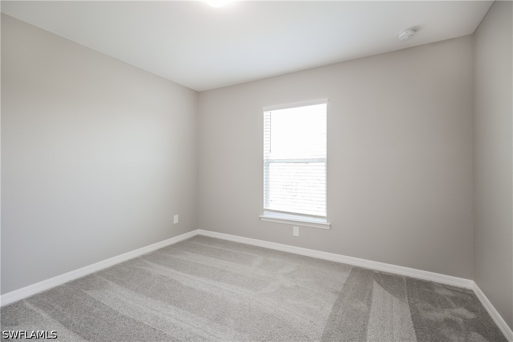2910 61st Street W - Photo 9