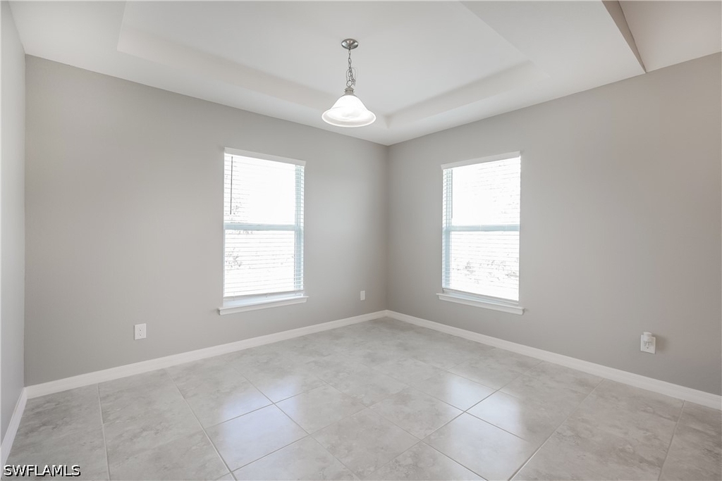 2910 61st Street W - Photo 1