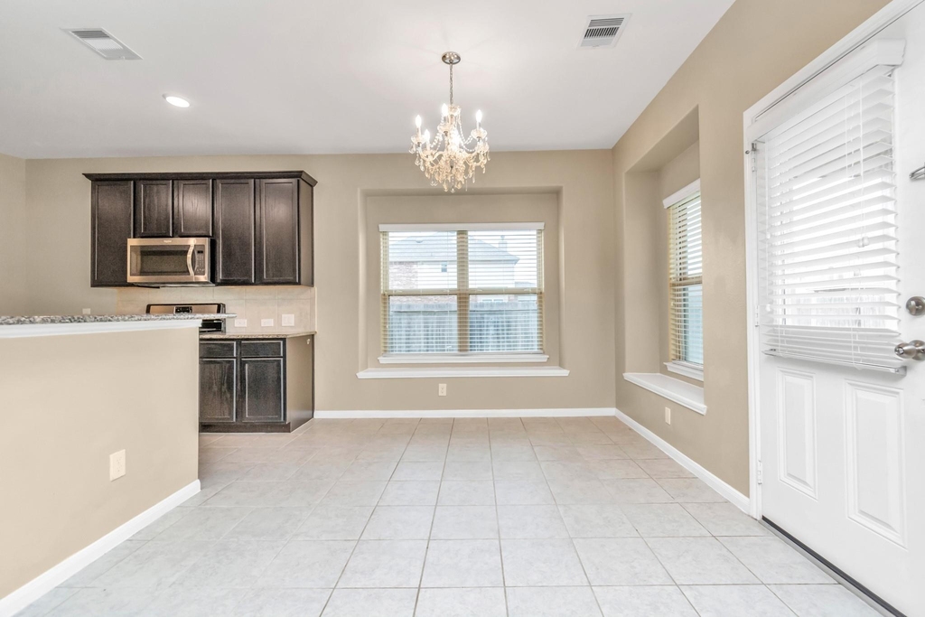 3734 E Briarlilly Park Circle - Photo 10