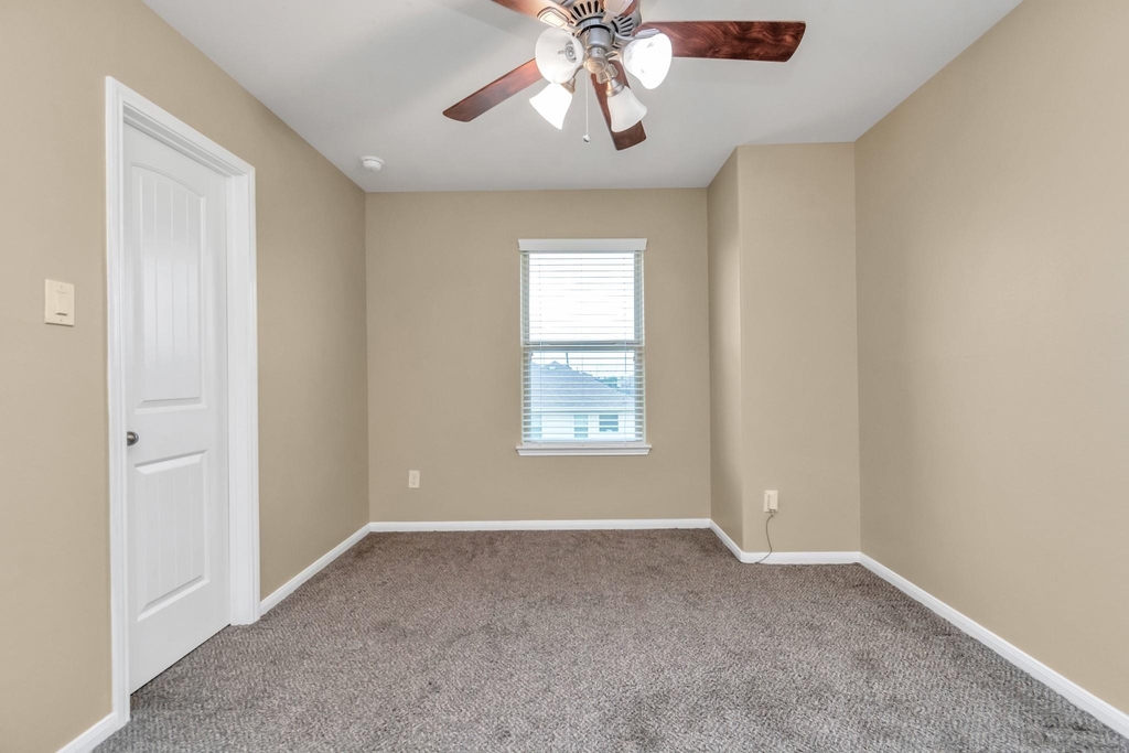 3734 E Briarlilly Park Circle - Photo 26