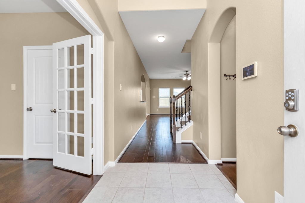 3734 E Briarlilly Park Circle - Photo 2