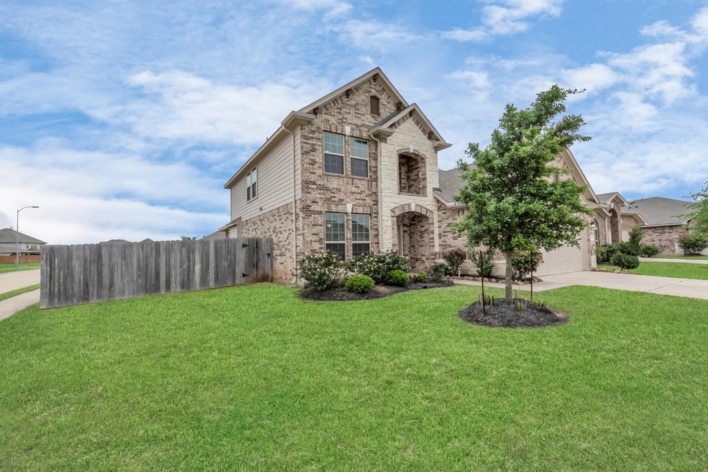 3734 E Briarlilly Park Circle - Photo 1