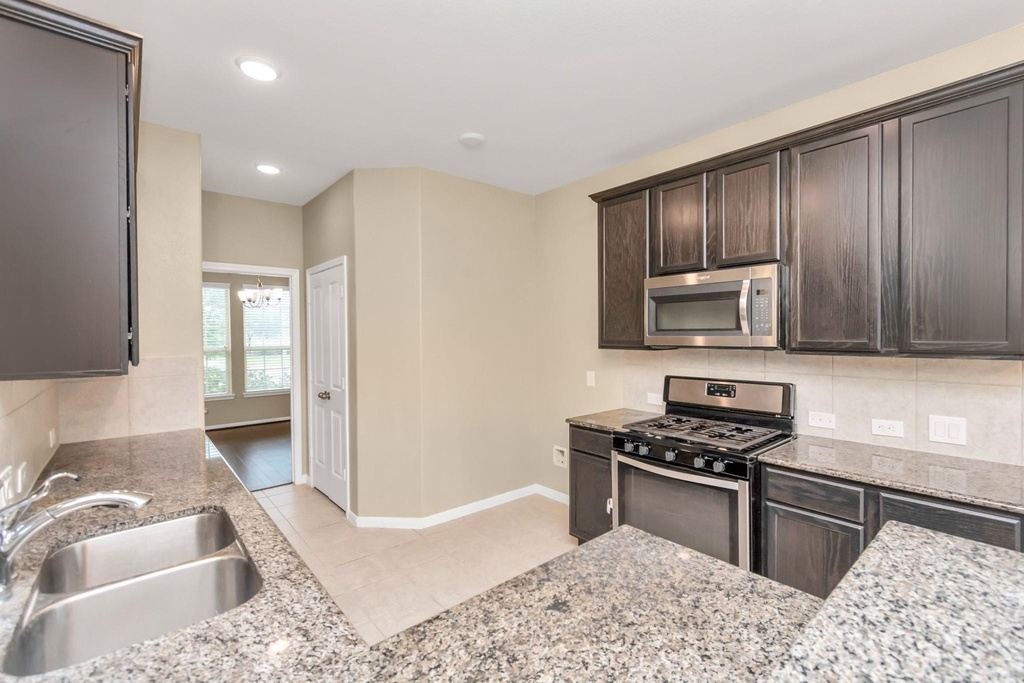 3734 E Briarlilly Park Circle - Photo 15