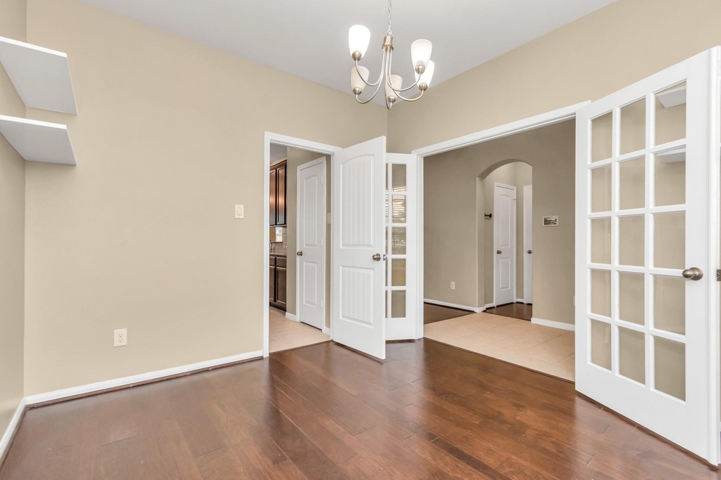 3734 E Briarlilly Park Circle - Photo 4