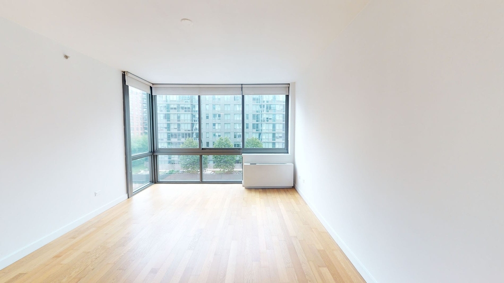 808 Columbus Ave - Photo 1