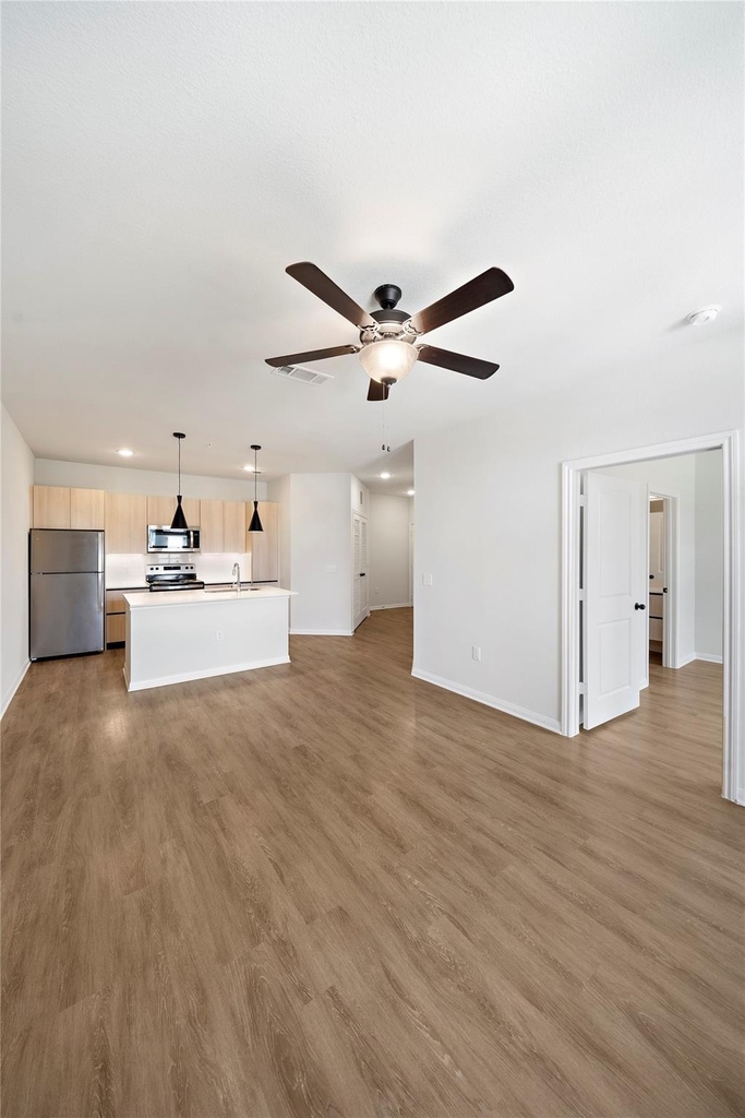 17000 Bissonnet Street - Photo 2