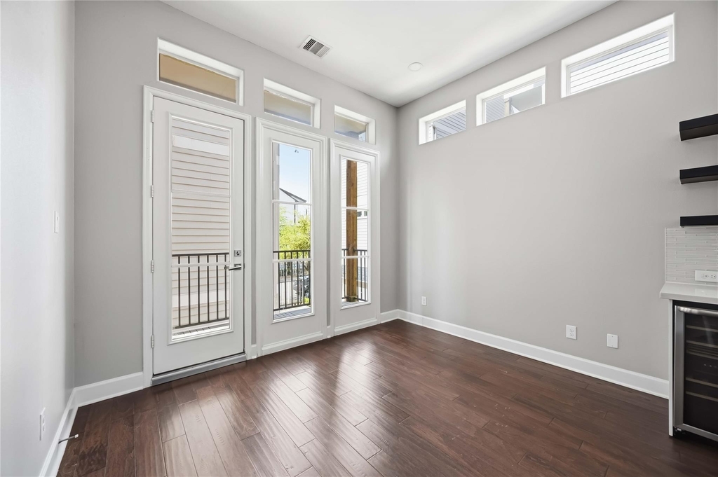 708 Schwartz Street - Photo 8