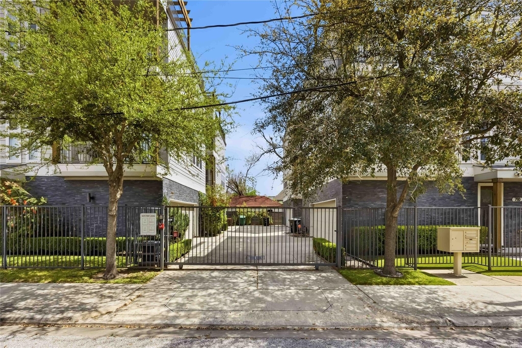 708 Schwartz Street - Photo 24