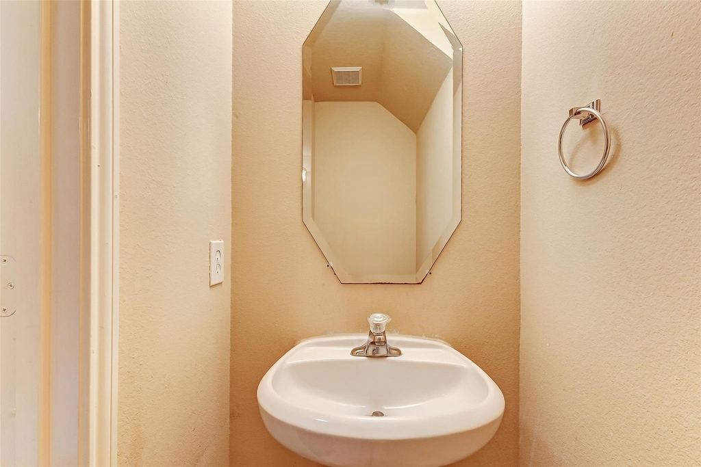 22119 Cassini Court - Photo 36