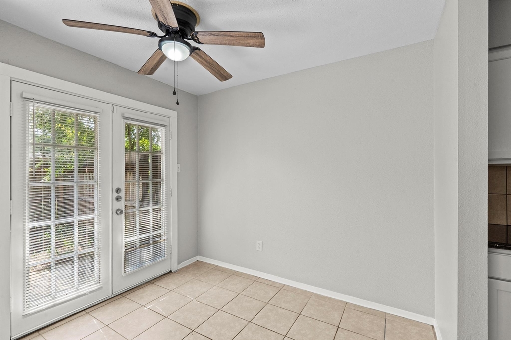 2202 16th Ave N Avenue N - Photo 3
