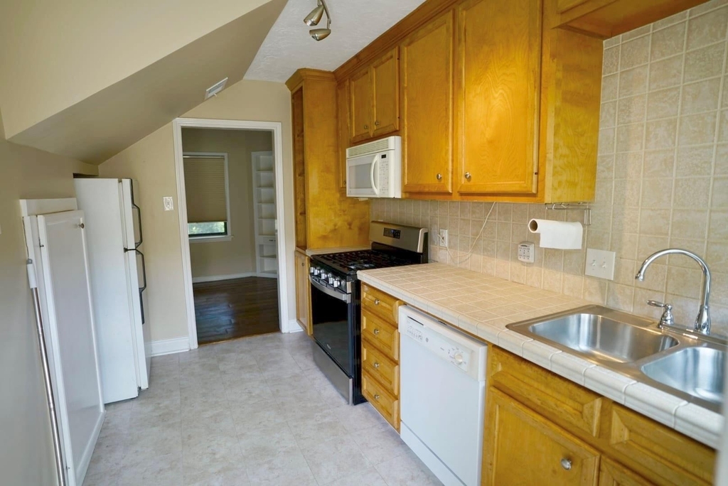 3309 Lawrence Street - Photo 3