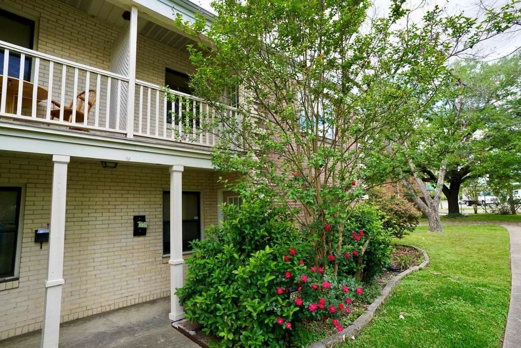 3309 Lawrence Street - Photo 19