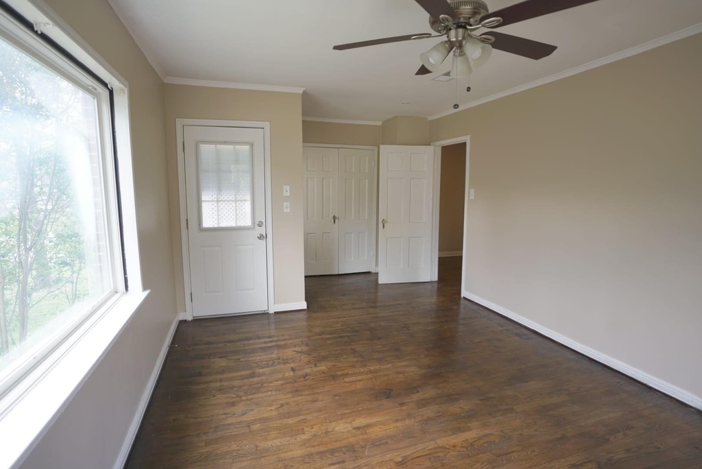 3309 Lawrence Street - Photo 7