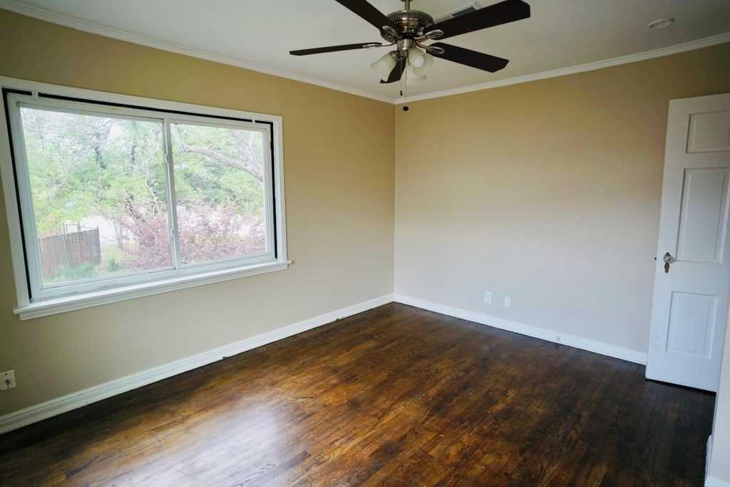 3309 Lawrence Street - Photo 9