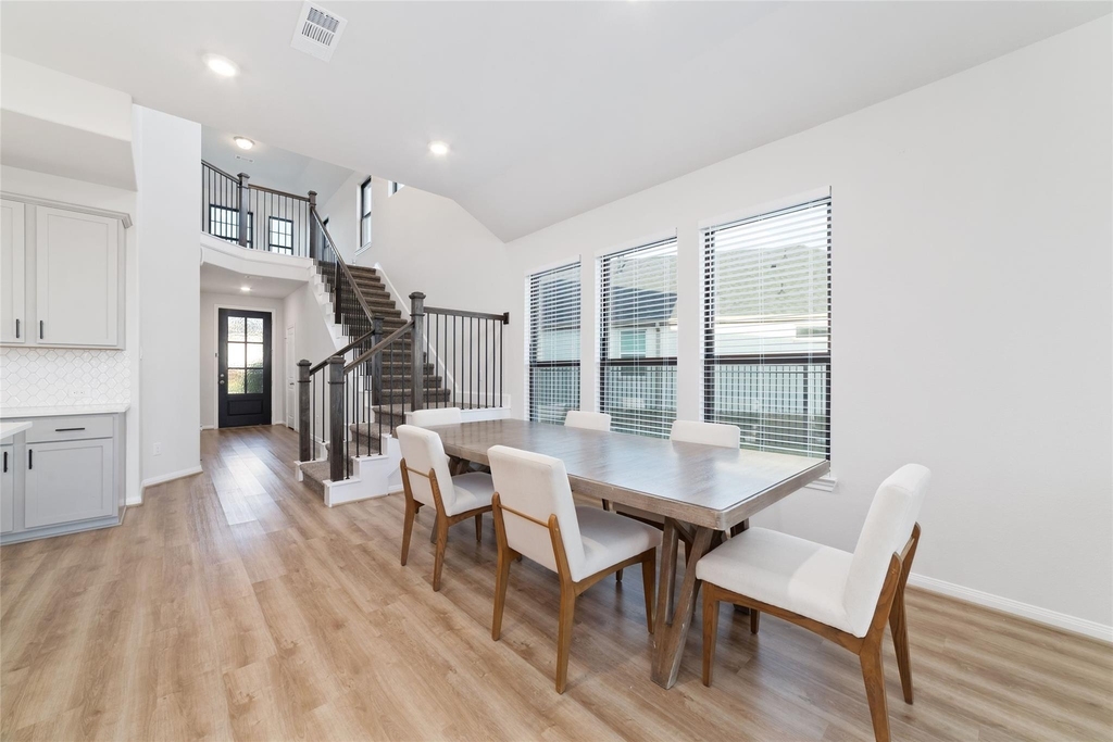 720 Lake Lacosta Drive - Photo 6