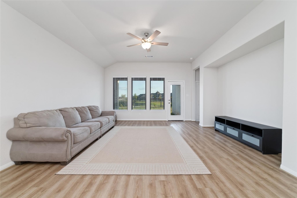 720 Lake Lacosta Drive - Photo 12