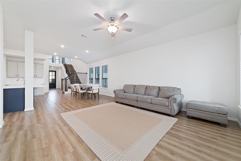 720 Lake Lacosta Drive - Photo 9