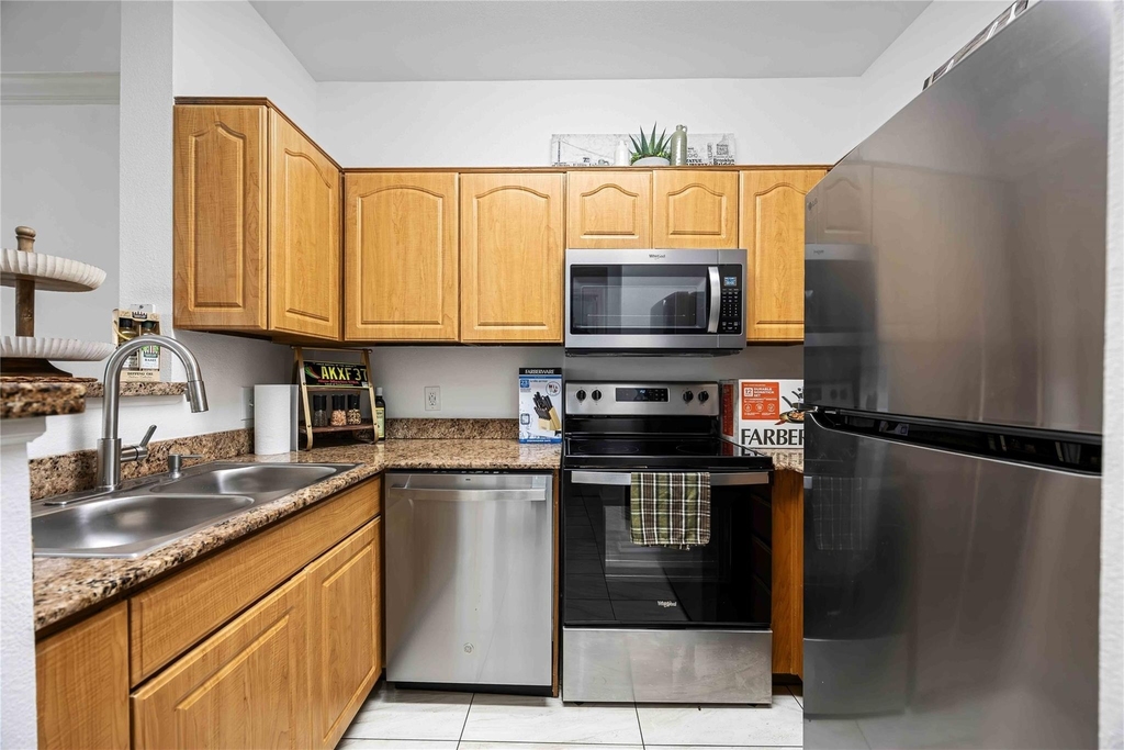 3231 Allen Parkway - Photo 4