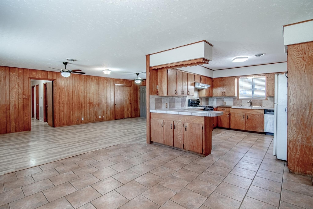 365 Fm 247 Road - Photo 6
