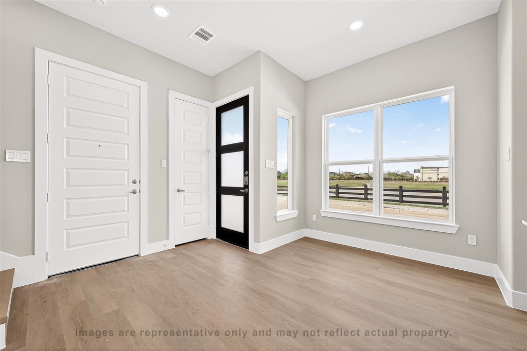 10719 Mason Rd - Photo 0
