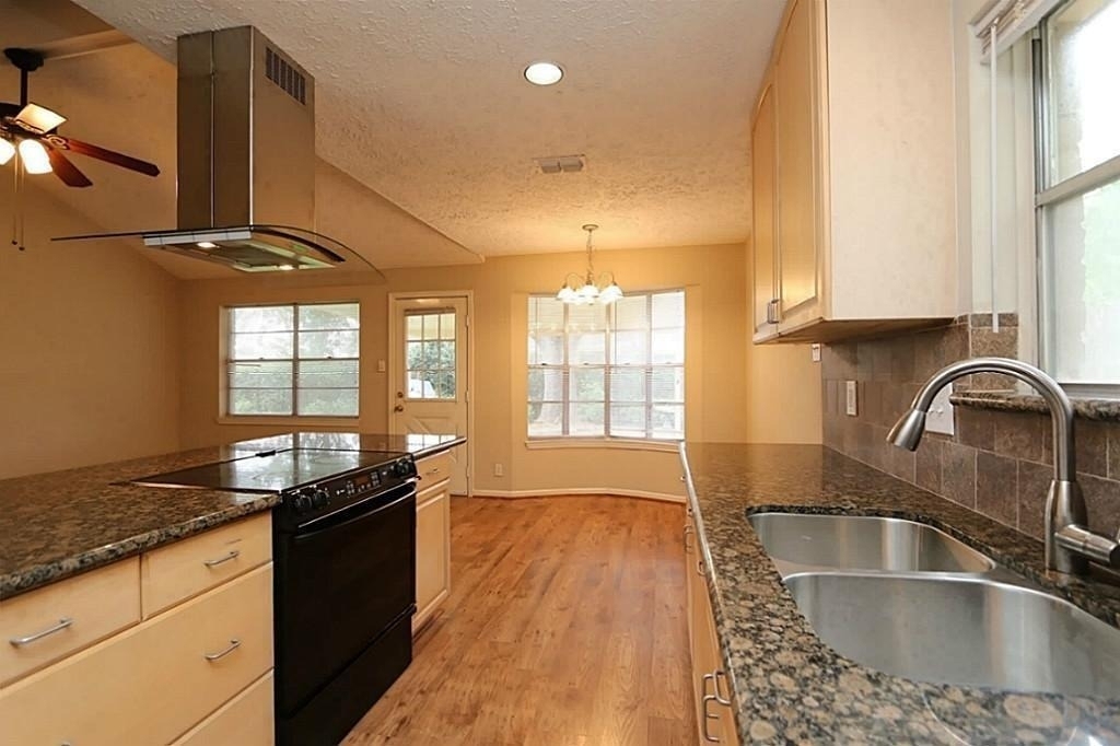 12623 Westella Drive - Photo 5