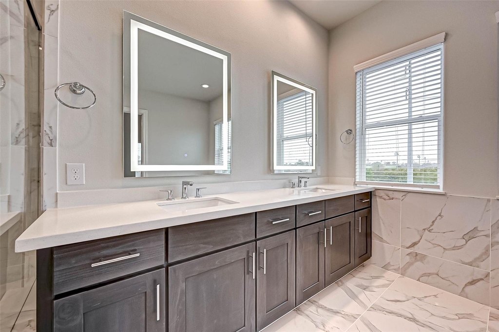 2234 Lou Ellen Lane - Photo 39