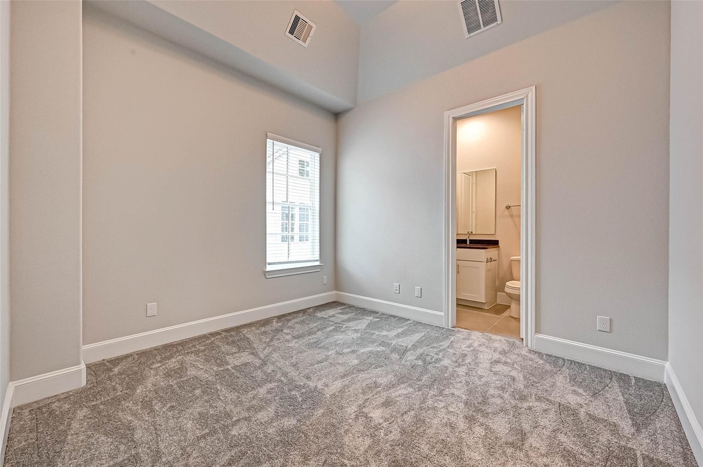 2234 Lou Ellen Lane - Photo 33