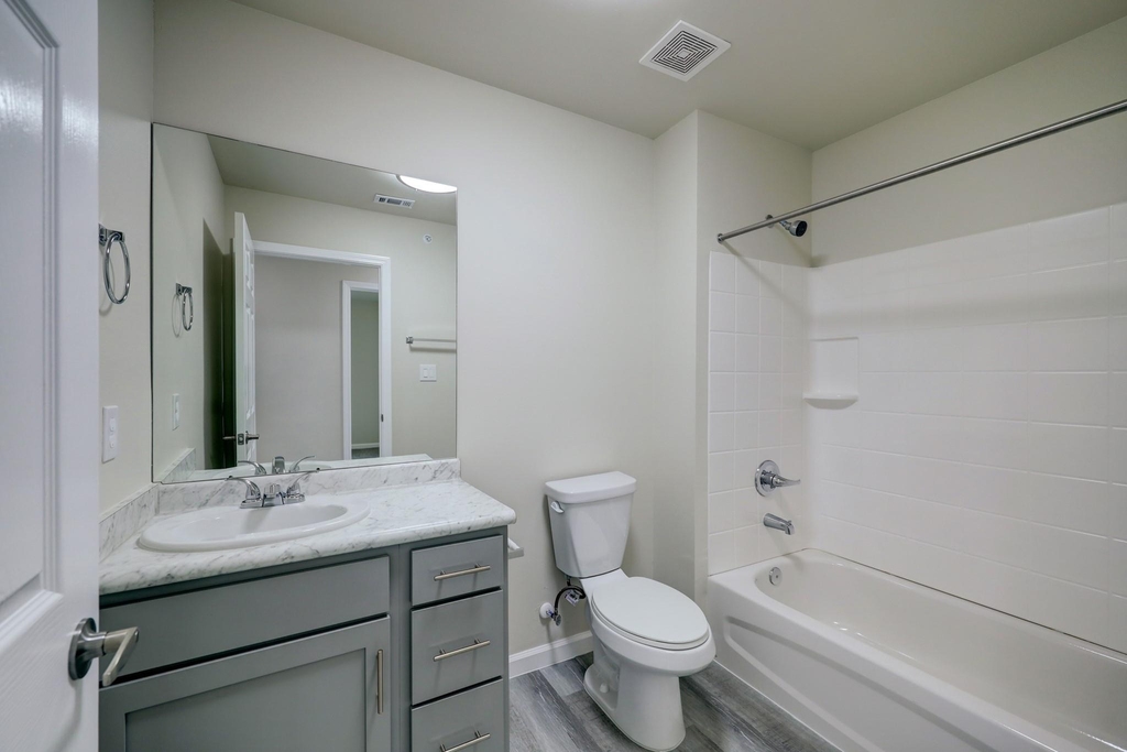 155 Plez Morgan Drive - Photo 7