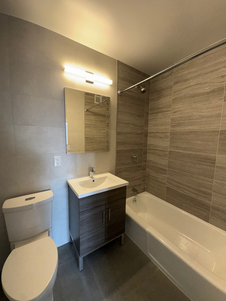 West 48th Street - Photo 11