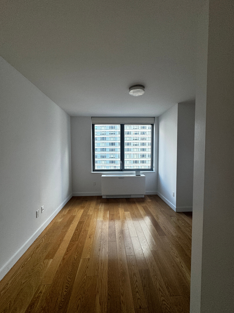 West 57th Street - Photo 4