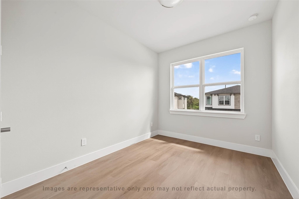 10719 Mason Rd - Photo 2