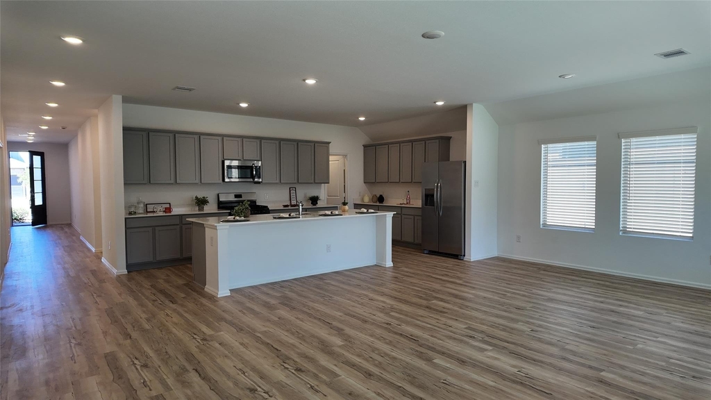 7518 Angels Landing Ln - Photo 5