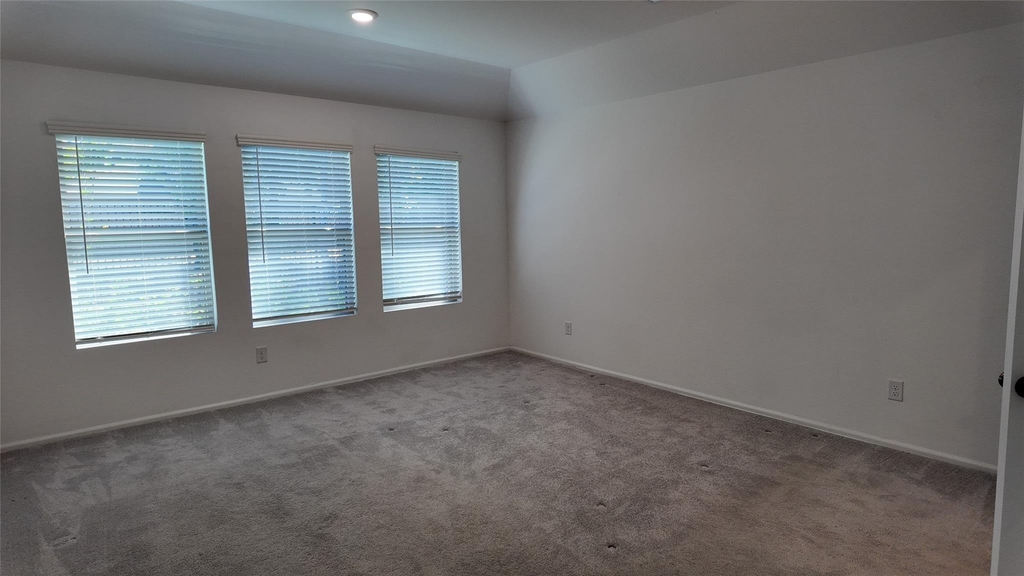 7518 Angels Landing Ln - Photo 16