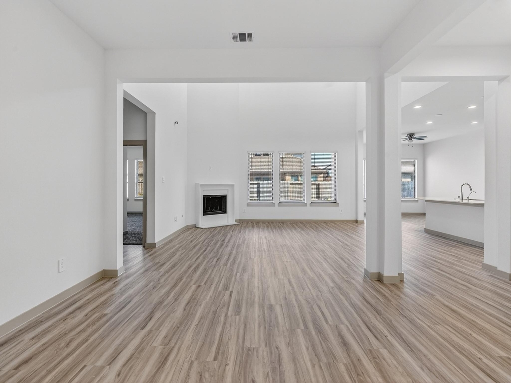818 Kingwood Drive - Photo 11