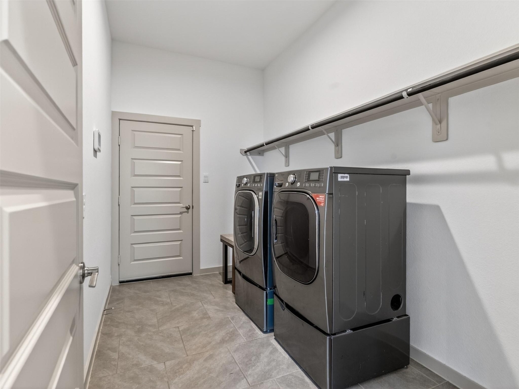 818 Kingwood Drive - Photo 13